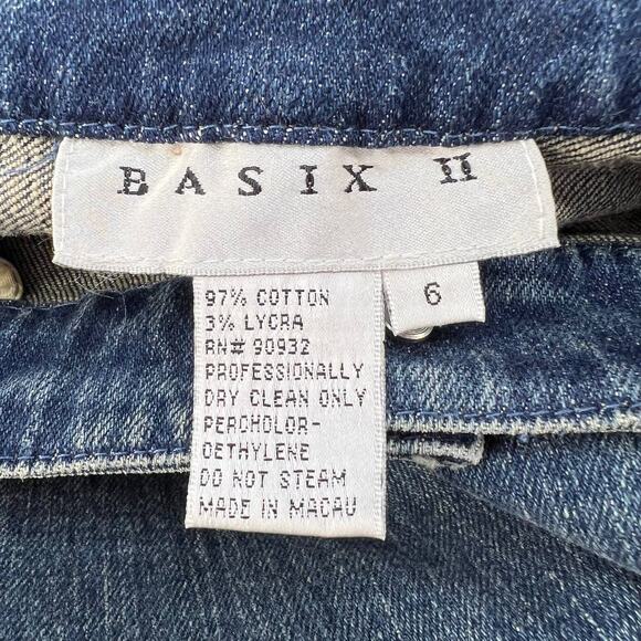 Basix II Women's Skimmer Length Folded Hem Jeans Size 6 - Picture 13 of 14